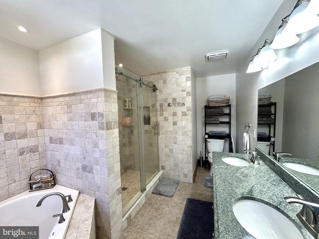 2517 TREMONT AVE, Egg Harbor Township, NJ 08234
