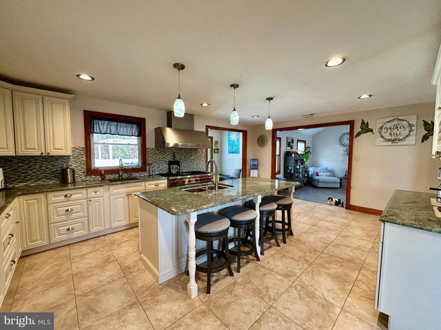2517 TREMONT AVE, Egg Harbor Township, NJ 08234