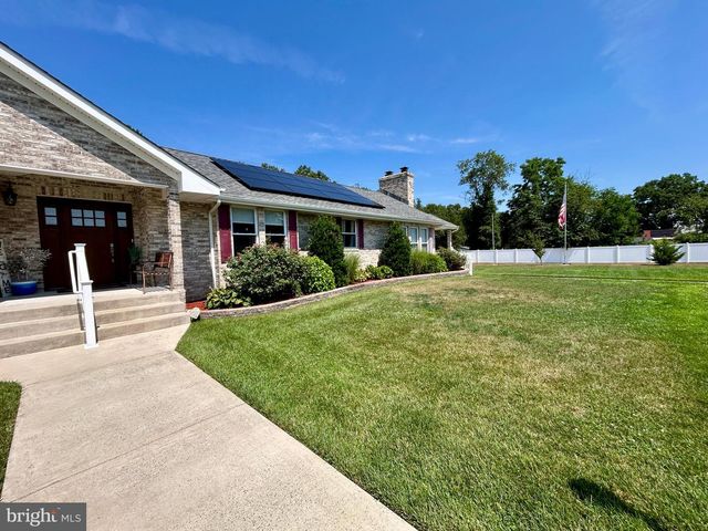 2517 TREMONT AVE, Egg Harbor Township, NJ 08234