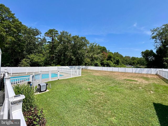 2517 TREMONT AVE, Egg Harbor Township, NJ 08234