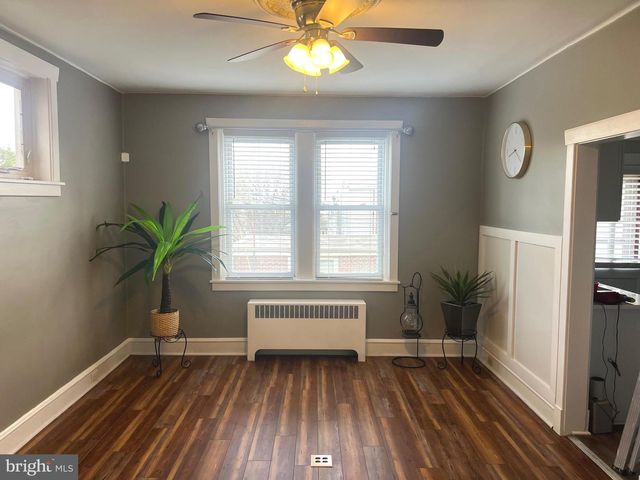 422 S BROOM ST, Wilmington, DE 19805