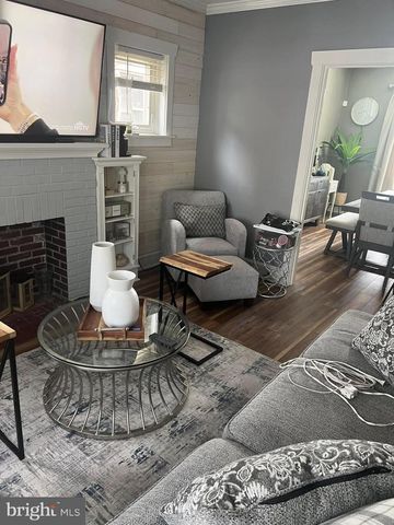 422 S BROOM ST, Wilmington, DE 19805