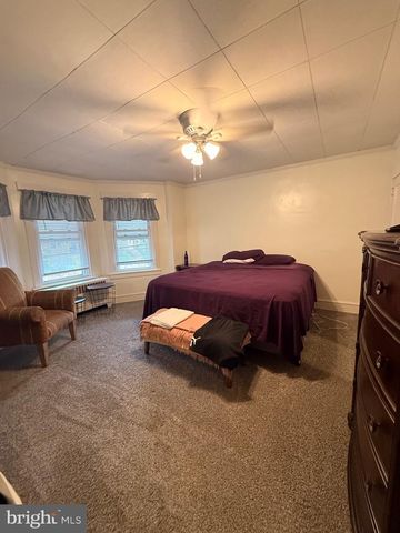 422 S BROOM ST, Wilmington, DE 19805