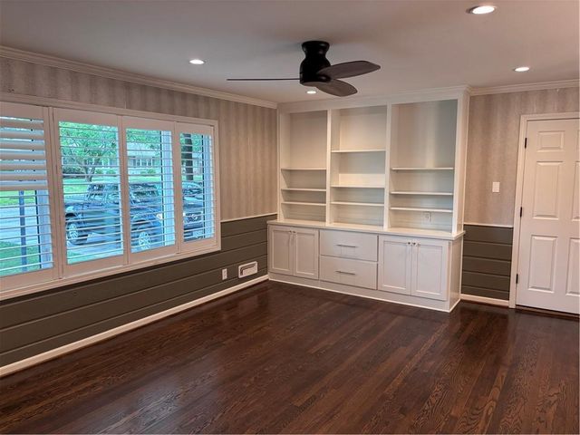 9915 MERCIER Street, Kansas City, MO 64114