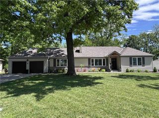 9915 MERCIER Street, Kansas City, MO 64114
