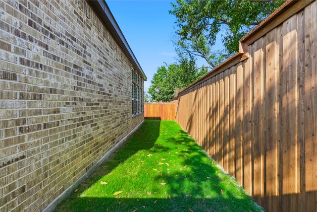 2512 Brandi Lane, Corinth, TX 76210