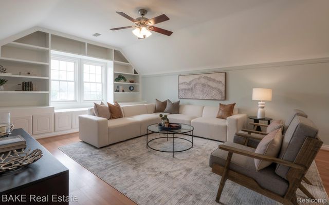 315 N Evergreen Street, Plymouth, MI 48170