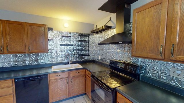 1005 Camino Del Gusto, Santa Fe, NM 87507