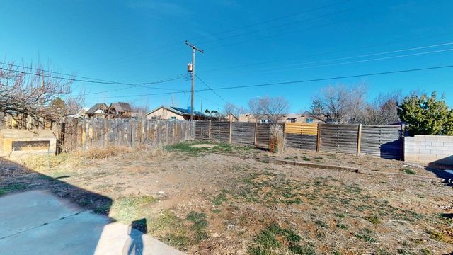 1005 Camino Del Gusto, Santa Fe, NM 87507