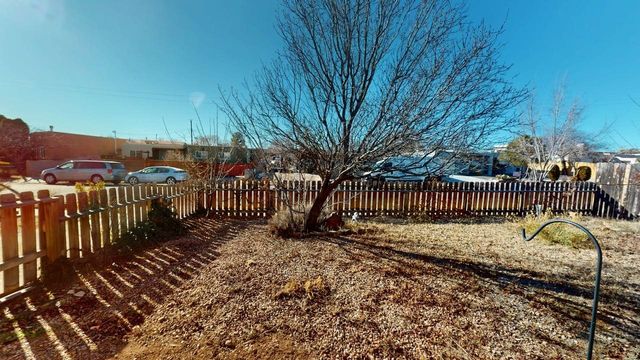 1005 Camino Del Gusto, Santa Fe, NM 87507