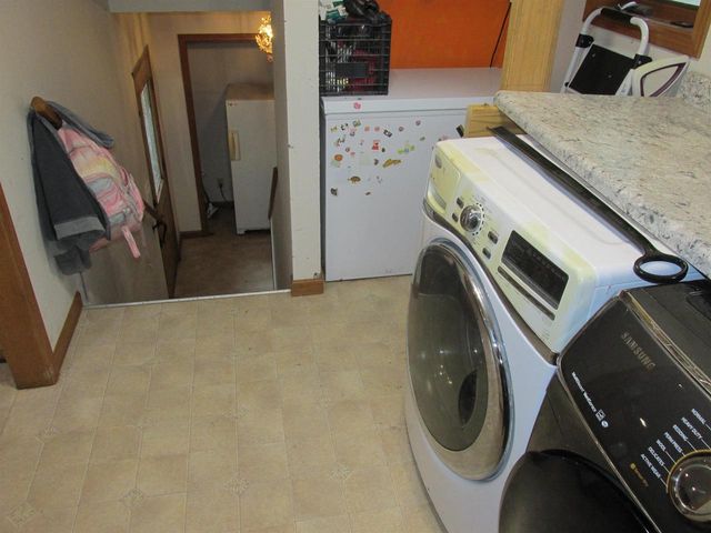 W6140 COUNTY ROAD H ROAD, Wild Rose, WI 54984