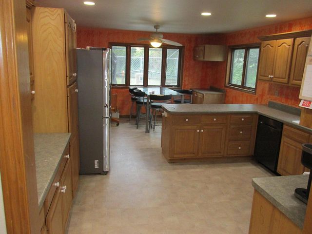 W6140 COUNTY ROAD H ROAD, Wild Rose, WI 54984