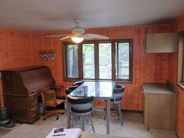 W6140 COUNTY ROAD H ROAD, Wild Rose, WI 54984