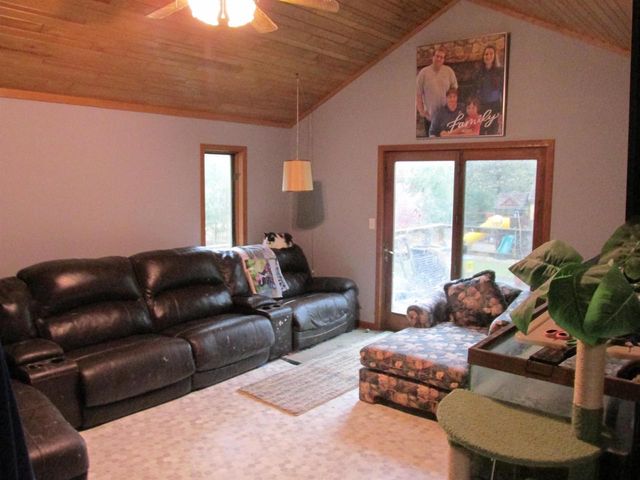 W6140 COUNTY ROAD H ROAD, Wild Rose, WI 54984