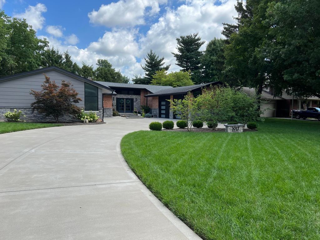 1917 Hart Road, Lexington, KY 40502