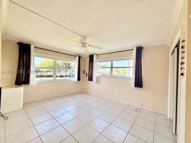455 Paradise Isle Blvd 109, Hallandale Beach, FL 33009