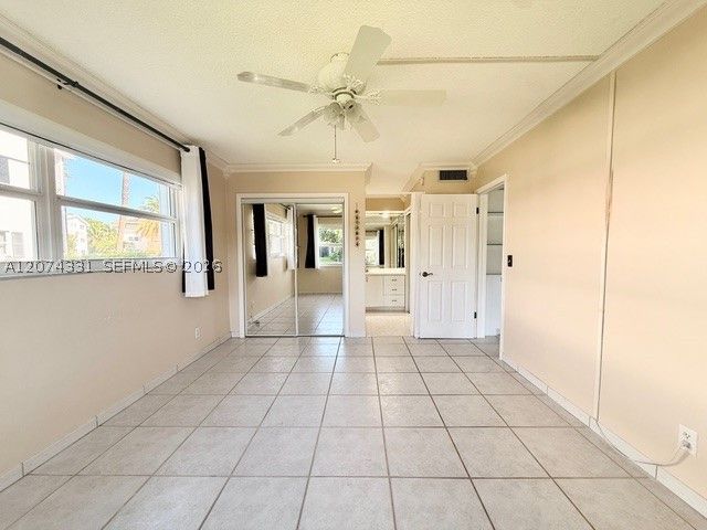 455 Paradise Isle Blvd 109, Hallandale Beach, FL 33009