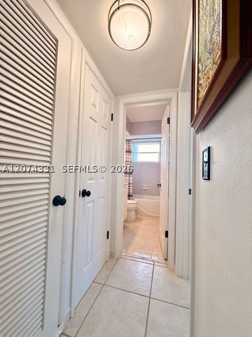 455 Paradise Isle Blvd 109, Hallandale Beach, FL 33009
