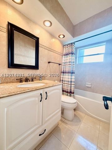 455 Paradise Isle Blvd 109, Hallandale Beach, FL 33009