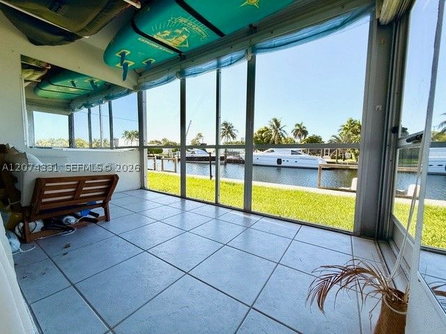 455 Paradise Isle Blvd 109, Hallandale Beach, FL 33009
