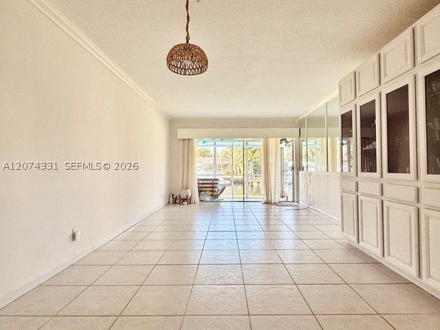 455 Paradise Isle Blvd 109, Hallandale Beach, FL 33009