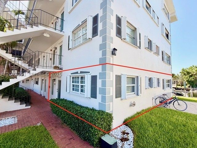 455 Paradise Isle Blvd 109, Hallandale Beach, FL 33009