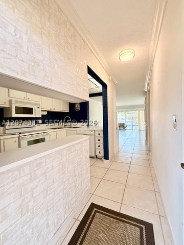 455 Paradise Isle Blvd 109, Hallandale Beach, FL 33009