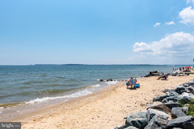 673 RUNNING FOX RD, Lusby, MD 20657