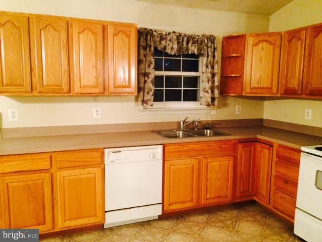 673 RUNNING FOX RD, Lusby, MD 20657