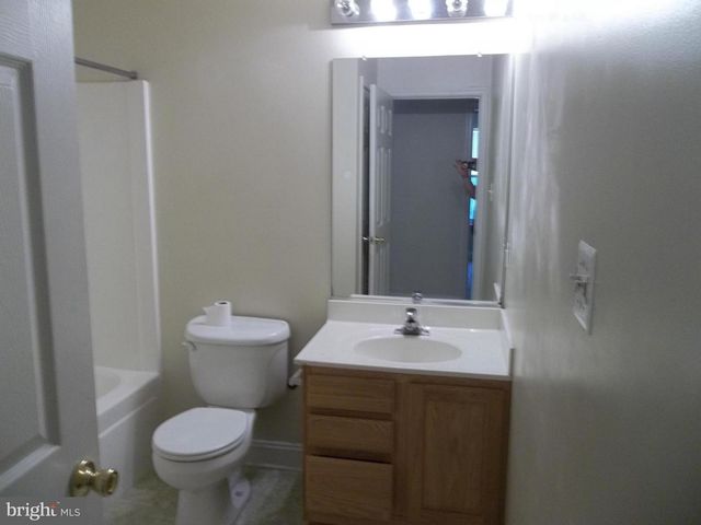 673 RUNNING FOX RD, Lusby, MD 20657