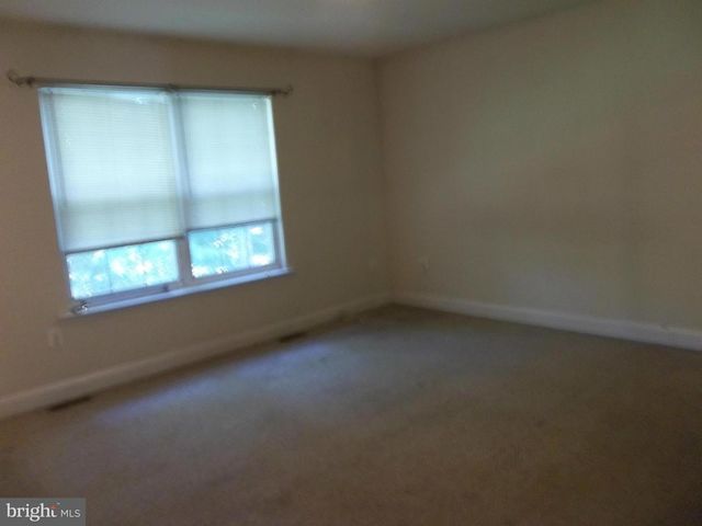 673 RUNNING FOX RD, Lusby, MD 20657