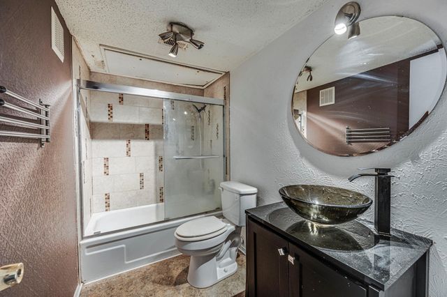 811 Pebble Beach Drive, Garland, TX 75043