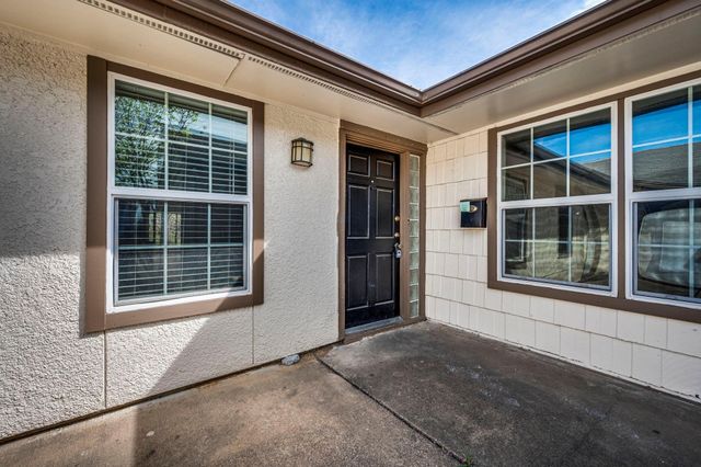 811 Pebble Beach Drive, Garland, TX 75043