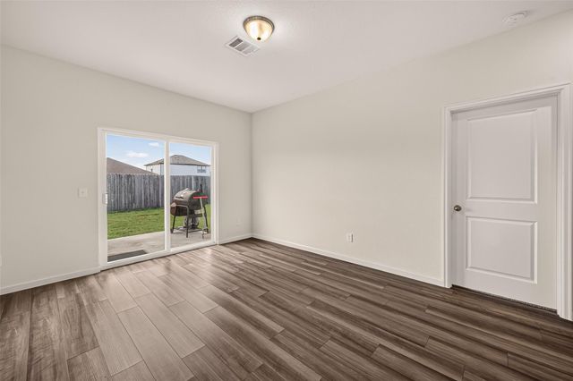 1037 Lacebark Pine Lane, Brookshire, TX 77423