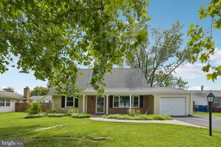13151 PAVILION LN, Fairfax, VA 22033