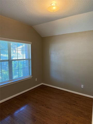 419 Strawberry Blonde DR, Buda, TX 78610