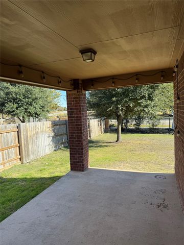 419 Strawberry Blonde DR, Buda, TX 78610