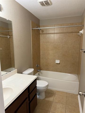 419 Strawberry Blonde DR, Buda, TX 78610