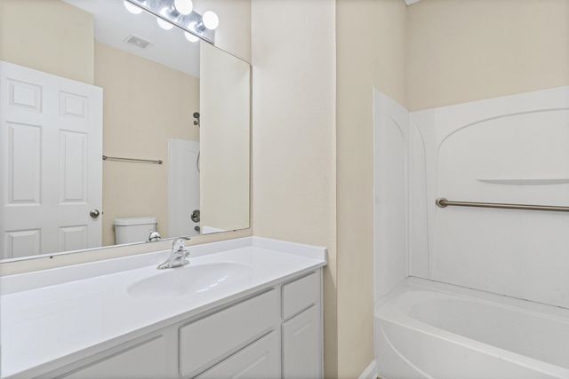 4955 KNOB CREEK TRL, Arlington, TN 38002