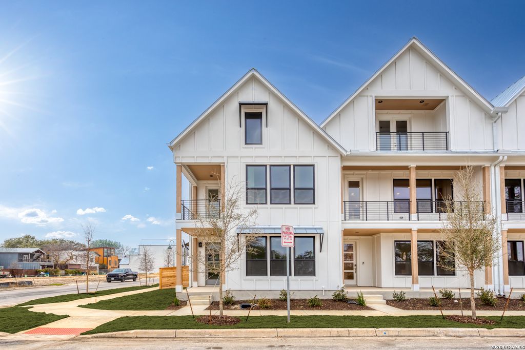 411 MCMILLAN PL, San Antonio, TX 78210