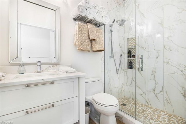 19071 Ridgepoint DR 202, Estero, FL 33928