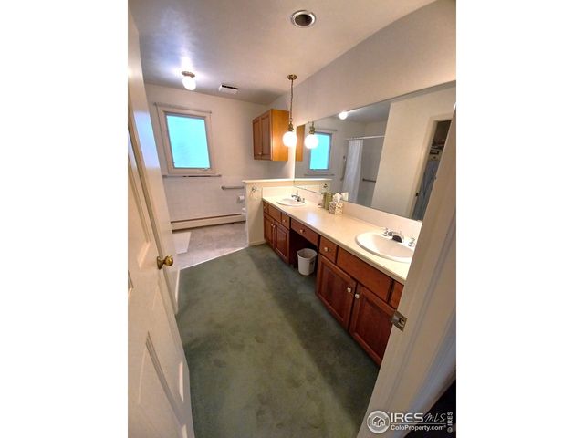 5860 Wood Sorrel Dr, Littleton, CO 80123