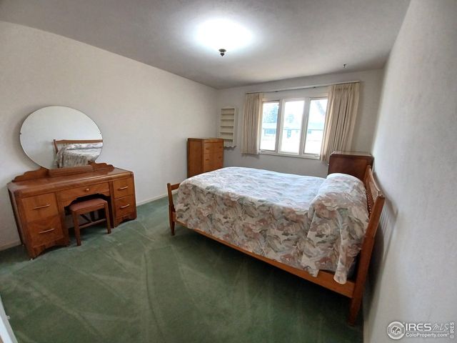 5860 Wood Sorrel Dr, Littleton, CO 80123