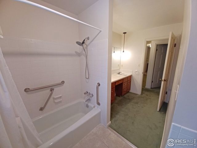 5860 Wood Sorrel Dr, Littleton, CO 80123