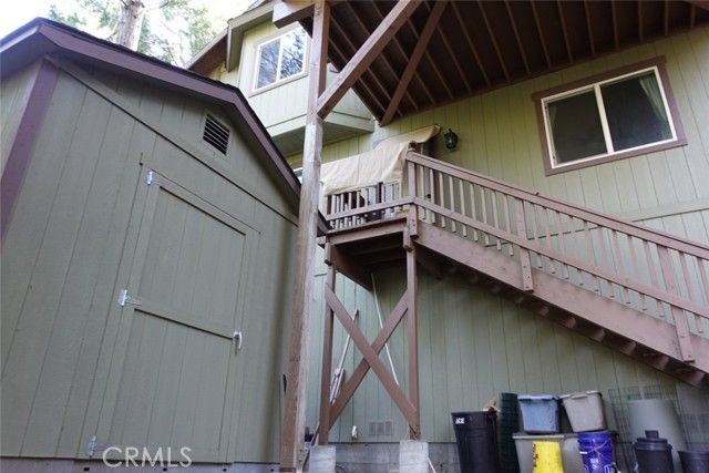 23950 Bowl Rd, Crestline, CA 92325