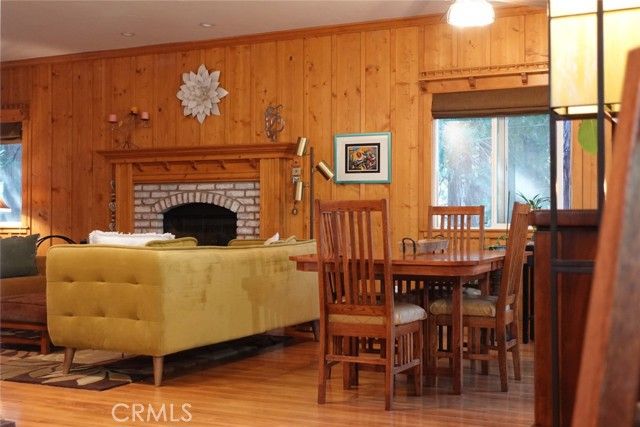 23950 Bowl Rd, Crestline, CA 92325