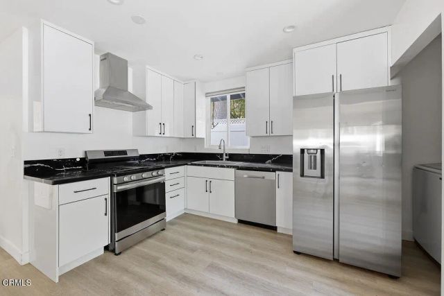 15113 Calle Los Elegantes, Santa Clarita, CA 91390