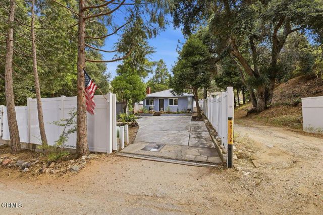 15113 Calle Los Elegantes, Santa Clarita, CA 91390