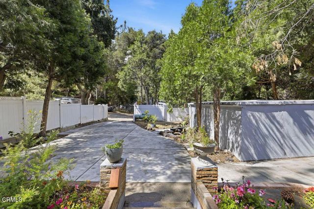15113 Calle Los Elegantes, Santa Clarita, CA 91390