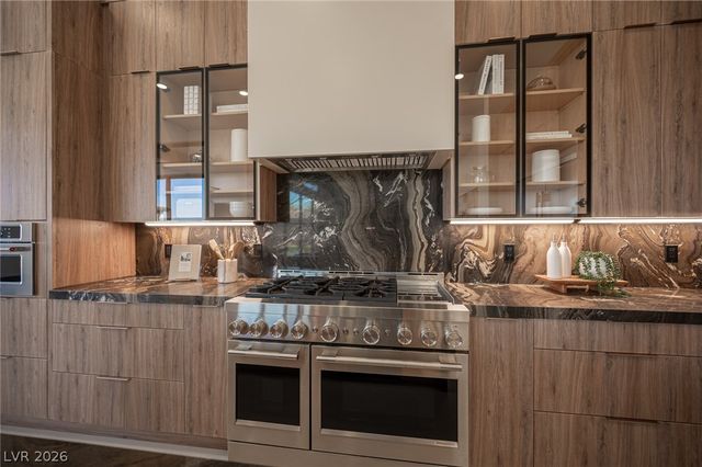 18 Brookridge Drive, Henderson, NV 89052